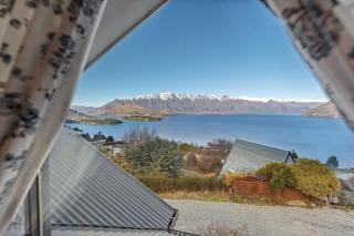 Stunning lakeview and mountain family retreat - Queenstown - 6