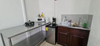 Sleep&Go! Cabina Cuadruple en Siquirres Centro - and rafting tour! - 2