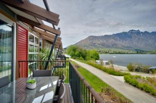 Absolute Lake Front Luxury- 2 bedroom apartment - Queenstown - 0