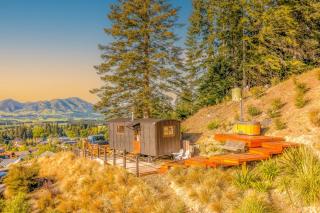 The Shepherds Hut - boutique retreat. - Hanmer Springs - 8