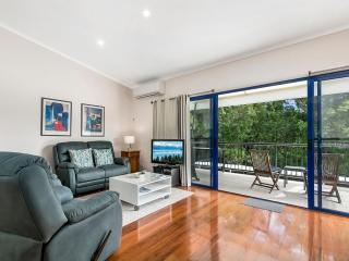 Unit 3 Kookaburra Lodge 8 Little Cove Road Little Cove - Noosa Heads - 2