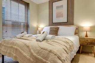 The Rafters - 2 Bedroom Apartment - Central Location - Vibrant Atmosphere - 4