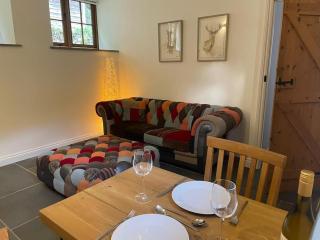 1 Bed Charming Cottage, Heddon Valley Trentishoe - 1