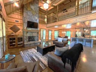 Diamond In The Pines - Broken Bow - 8
