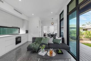 Two Dreamy Properties In One - Culburra Beach - 2
