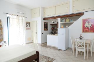 COASTAL Seaview Suite & CENTRAL BALCONY Street View Studio - Cefalù - 6