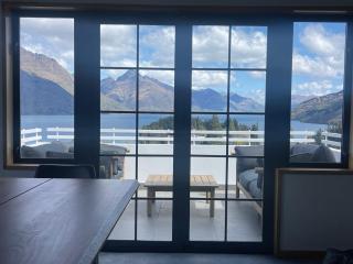 Panoramic Views - 10 minutes walk to Town - Queenstown - 4