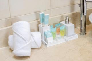 Shoreline · Beachfront Luxury Palm Jumeirah · Free 5* Beach Resorts Access - Dubai - 2