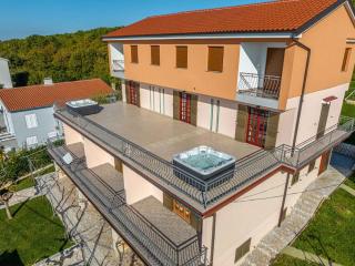 Apartments in Crikvenica 43070 - Crikvenica - 2