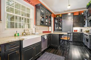 Lazy Daze Manor - Saugatuck - 3
