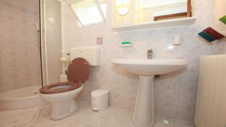 Apartment Violet with a garden - 2