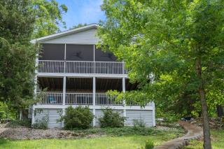 Sunset Harbor Lake of the Ozarks Lake Front House w HUGE dock, boat slips, kayaks, paddle boards, MM35 4bd 3ba - Camdenton - 8