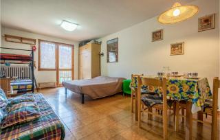 Gorgeous Apartment In Fiumalbo - Fiumalbo - 9
