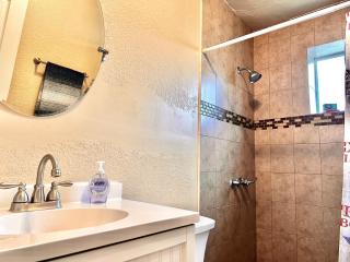 The Rustic @ Paseo de Encinal Drive - 5