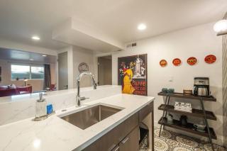 Modern Apartment close to freeway! - Salt Lake City - 2