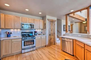 Spacious Angel Fire Home with Deck and Resort Perks! - Angel Fire - 4