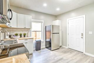 Pet-Friendly Indianapolis Townhome with Yard! - Indianapolis - 1