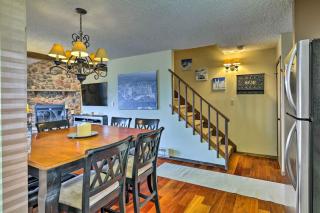 Cozy Camelback, Pocono Retreat with Mountain Views! - Tannersville - 2