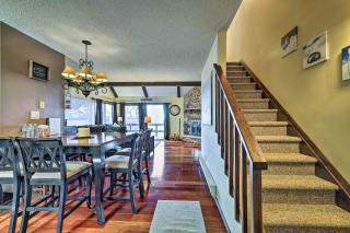 Cozy Camelback, Pocono Retreat with Mountain Views! - Tannersville - 1