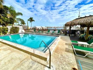 Aruba - Downtown Waterfront 2x2 Dock & Pool Pet-Friendly - Key West - 8