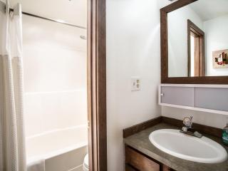 Cedar Suite at Snowater - Glacier - 2