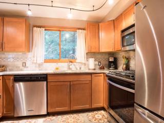 Pendleton Pines Lodge - 1