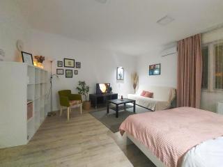 Town Space Apartment Niš - Niš - 5