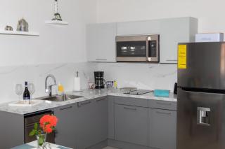 New! Cozy 1 Bedroom Condo- Gold Coast, Noord ARUBA - Palm-Eagle Beach - 3