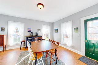 The Hebron House - Monson - 4