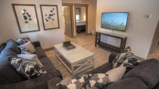 The Raspberry Garden Luxury Hotel & Suites - Rexburg - 0