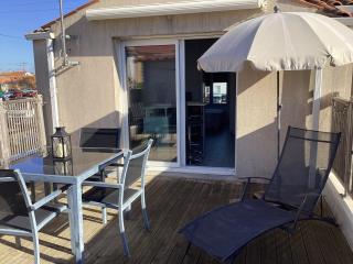 Chaleureux T2 30 m2 et sa terrasse bois 18 m2 - La Rochelle - 4