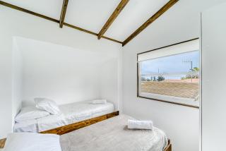 Breeze Cabin 2B W/Wifi, Smart TV & Parking. - Algarrobo - 2
