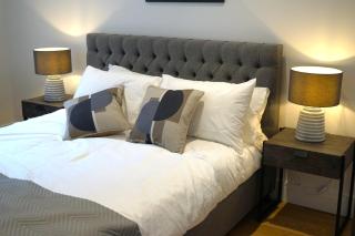 Exceptional 1King Lifestyle Apartment - Centrally located - Birmingham - 2