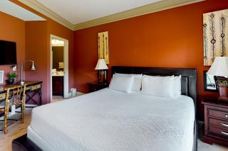 Beach Pointe 301 - 3
