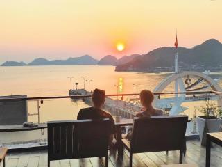 Catba Pod Hostel - Restaurant and Rooftop Bar - Cat Ba - 0