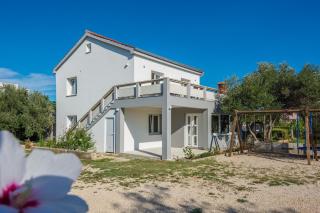Apartments with a parking space Vir - 18532 - Vir - 0