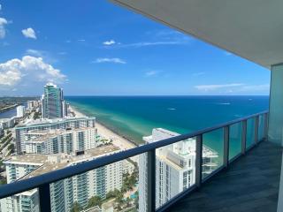 Luxury Beachfront Apartment in Lyfe Resort - Hollywood - 0