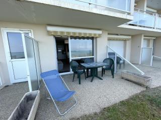 Joli T2 en front de mer avec accès direct plage, terrasse privative, parking et Wi-Fi gratuit - FR-1-361-45 - Jullouville-les-Pins - 8