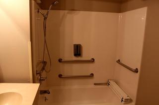 Super 8 by Wyndham Victoria/North/Mall Area - Victoria - 6