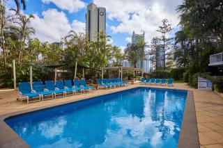 Beachfront Escape in Surfers Paradise - CoastHM - 8