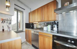 Gorgeous Home In Villeseque Des Corbier - Villesèque-des-Corbières - 6