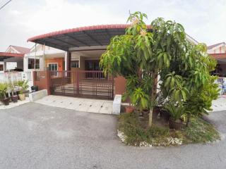 D HOMESTAY SERI ISKANDAR - 5
