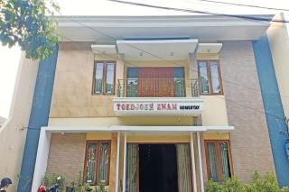 TwoSpaces Living at Toedjoeh Enam Homestay, Surabaya - 0
