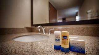 MHO INN and SUITES - Monmouth Junction - 3