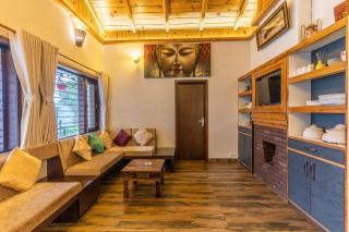 SaffronStays Gardens on the Lake - 2BR pet & elderly-friendly lakefront villa with lawns, bonfire & kitchenette near Nainital - 5