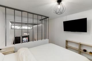 C.7 Cyclamen #Loft_Studio_Near_The_Sea - Tessalónica - 2