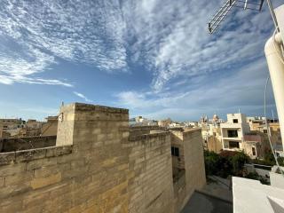 May Flower: Modern Flat close to Airport/Bus Stops - Tarxien - 1