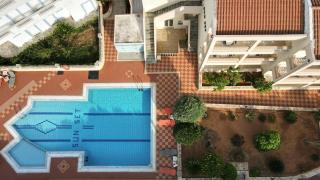 Sunset Apartments - 4