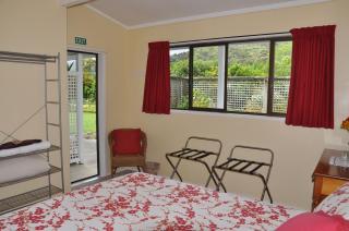 Jacaranda Lodge - 8