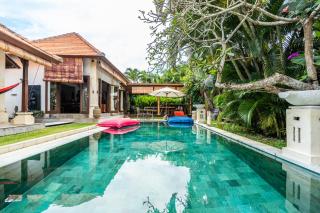 Madu Villa Seminyak - 1
